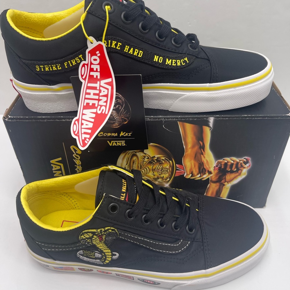 Vans Men’s Old Skool
Cobra Kai Black/Yellow/White Sneakers 
VN0A3WKT05N - Picture 13 of 16